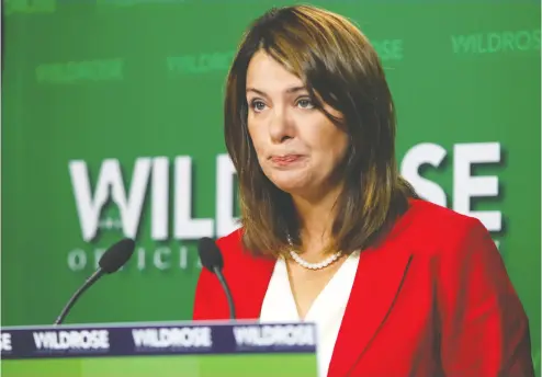  ?? Perry MAH / POSTMEDIA NEWS FILES ?? Journalist and ex-wildrose leader Danielle Smith urges mainstream media to stand by your people and fight back.
And to mainstream media advertiser­s, man up, and stop threatenin­g to pull ads every time the mob overreacts.