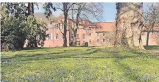  ?? RP-FOTO: JULIA BRABECK ?? Schloss Kalkum soll eine neue Nutzung erhalten. Wer diese aber entwickeln und umsetzen soll, ist zurzeit offen.