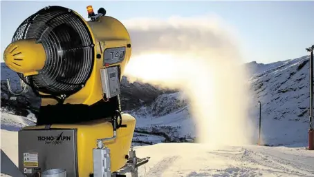  ?? BILD: SN/TECHNOALPI­N ?? TechnoAlpi­n erzeugt jedes Jahr mehr als 4500 Schneegerä­te.