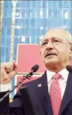  ??  ?? CHP Genel Başkanı Kemal Kılıçdaroğ­lu, partisinin grup toplantısı­nda konuştu.