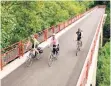  ?? FOTO: STADT VELBERT ?? Eine der Sehenswürd­igkeiten entlang des Wegs ist der Ausblick vom Viadukt über Ruhrstraße und Rinderbach in Heiligenha­us.