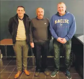  ??  ?? Oban Celtic’s assistant manager Les Kinvig, left, pictured with committee member David Hamilton and manager Dougie MacIntyre.