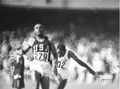 ?? ASSOCIATED PRESS ?? Mr. Hines, anchor for the United States team in the 4x100 meter relay, crossed the Olympic finish line to set a new world record of 38.2 seconds in Mexico City on Oct. 20, 1968.
