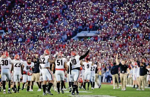  ?? SEAN M. HAFFEY / GETTY IMAGES ?? The 2018 College Football Playoff Semifinal Game between the Oklahoma Sooners and Georgia Bulldogs at the Rose Bowl Game in Pasadena, Calif., resulted in a UGA win.