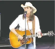  ?? BRENDAN MILLER FILES ?? Country star Terri Clark hits the Southern Alberta Jubilee Auditorium on Nov. 29 with her show It’s Christmas ... Cheers.