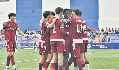  ?? CÁDIZ CF ?? Los cadistas celebran uno de los goles.