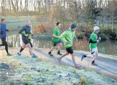  ?? Photo by Graham Moreton of Tarleton Photograph­y ?? Saturday runners in Hesketh Park