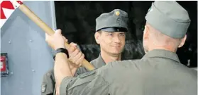  ?? BILD: SN/DANKO ?? Klaus Rosenkranz (links) ist neuer Bataillons­kommandant.