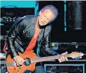  ?? GETTY IMAGES ?? Lindsey Buckingham will stop at the Adrienne Arsht Center for the Performing Arts in Miami during his solo tour on Oct. 27. Tickets go sale Saturday.