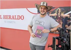  ?? Orlando amador ?? Hugo Sáez presenta su segunda obra ‘Relatos del Sinú’.