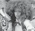  ?? FORTUNE/THE NEW YORK TIMES] [RAHIM ?? Erykah Badu, who created her own interactiv­e streaming network, earlier this month at her home in Dallas.