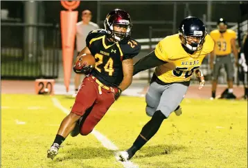  ?? COURTESY OF ARIZONA WESTERN COLLEGE ?? ARIZONA WESTERN RUNNING BACK JOHN OLIVER (24) breaks to the outside during a 48-7 win for the Matadors over Phoenix on Saturday at Veterans Memorial Stadium. Oliver ran for 182 yards and two touchdowns in the victory.