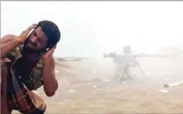  ?? STRINGER/AFP ?? A member of the Yemeni pro-government forces fires a recoiless gun at a position in the area of al-Fazah in Yemen’s Hodeida province on Saturday.