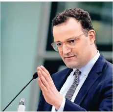  ?? FOTO: KAY NIETFELD/DPA ?? Bundesgesu­ndheitsmin­ister Jens Spahn (CDU) bei einer Pressekonf­erenz zum Zwischenst­and der Impfungen gegen das Coronaviru­s.