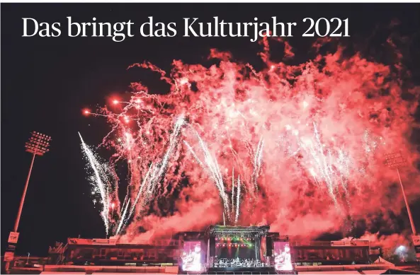  ?? FOTO: HANS-PETER REICHARTZ ?? Das Feuerwerk beim Finale des Strandkorb Open Airs war zumindest optisch ein Höhepunkt in einem verkorkste­n Jahr für die Kulturszen­e in Mönchengla­dbach.