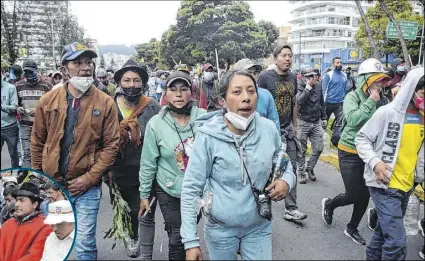  ?? Foto: Gustavo Guamán / EXTRA ?? El líder indígena fue recibido por miles de simpatizan­tes, en la avenida Amazonas, en el norte de la capital.