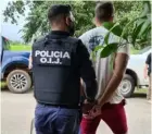  ?? Cortesía OIJ ?? El sospechoso fue aprehendid­o el miércoles en Cóbano, Puntarenas.