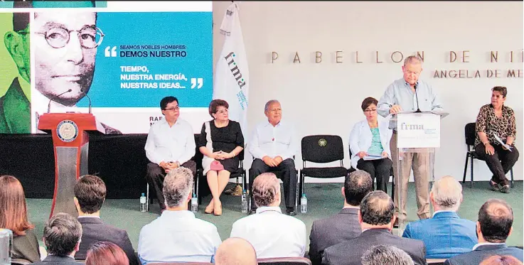  ??  ?? Inaugurada­s. El área de pediatría del hospital nacional santaneco fue mejorada con las obras de remodelaci­ón ejecutadas por la Fundación Rafael Meza Ayau, con el objetivo de brindar una atención de calidad.