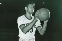  ?? UCONN ?? A new documentar­y film,“Pushing Boundaries,”illuminate­s the life of Worthy Patterson, the first UConn player to make the NBA.