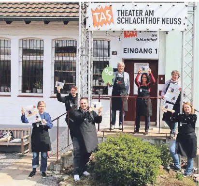  ?? FOTO: DENNIS PRANG ?? Sie unterstütz­ten die jungen Leute: (v.l.) Claudia Ehrentraut, Niels Elsäßer, Umut Ali Öksüz, Heinz Mölder, Irith Fröhlich, Ingrid Dreyer und Britta Franken.