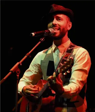  ??  ?? Charlie Winston, au « Dime on Fest - sings for Nice », en . Combien de temps serez-vous sur scène ?