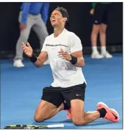  ?? (Photo AFP) ?? Pour son e tournoi de l’année, Rafael Nadal est en finale et il n’en croit pas ses yeux.