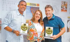  ?? GILVAN DE SOUZA ?? Fundadores também receberam o Troféu Delícias da Baixada, de O DIA