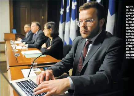  ?? PHOTO STEVENS LEBLANC ?? Notre journalist­e du Bureau parlementa­ire, Marc-andré Gagnon, est président de la Tribune de la presse du Parlement de Québec depuis juin 2019. Avec ses collègues à l’assemblée nationale, il est un témoin privilégié de cet important chapitre de l’histoire du Québec qui s’écrit chaque jour.