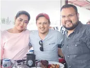  ??  ?? Sarahí Moreno, Diego Álvarez y Bryan Meléndez.