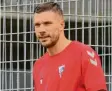  ?? Foto: dpa ?? Lukas Podolski kickt nun in der Nähe sei‰ nes Geburtsort­s.