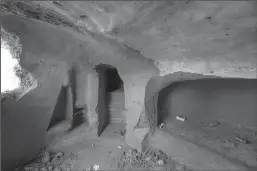  ?? ANDY ALFARO/MODESTO BEE ?? Homeless people have been digging elaborate caves into the bank of the Tuolumne River in Modesto on Jan. 30. Some of the caves are large enough for person to stand upright and have painted walls.