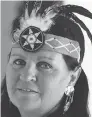  ??  ?? Mikinak Chief Lise Brisebois