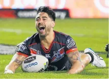  ?? Picture / Photosport ?? Shaun Johnson fronts for the Warriors in Townsville.