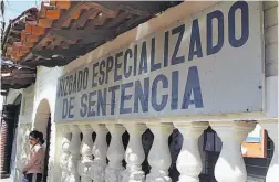  ??  ?? Condenado. El Juzgado Especializ­ado de Sentencia para una Vida Libre de Violencia para las Mujeres, de San Miguel, le impuso 23 años de prisión.