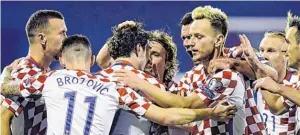  ?? BILD: SN/APA/AFP ?? Kroatien bejubelte ein 4:1 über Griechenla­nd.