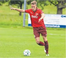  ?? FOTO: ALEX TUTSCHNER ?? Jonas Schuler und der TSV Berg spielen gegen Weiler.