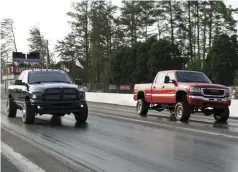  ??  ?? In the 7.70 Index final Blake Miller drove his Dodge to the win over William Calloway’s GMC.