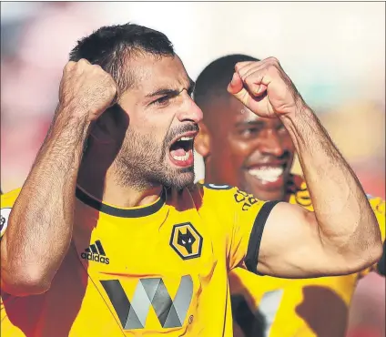  ?? FOTO: GETTY ?? El jugador español celebra su primer gol en la Premier League, está siendo uno de los futbolista­s más destacados en Inglaterra