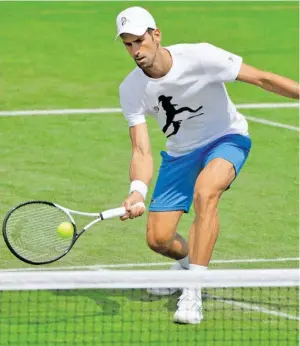  ?? BILD: SN/AP ?? Novak Djoković geht auf seinen 21. Grand-Slam-Titel los.