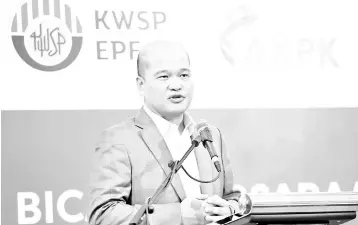  ??  ?? Shahril says the EPF has been making great strides in meeting the members’ needs as it has introduced more enhancemen­ts to its online channels.