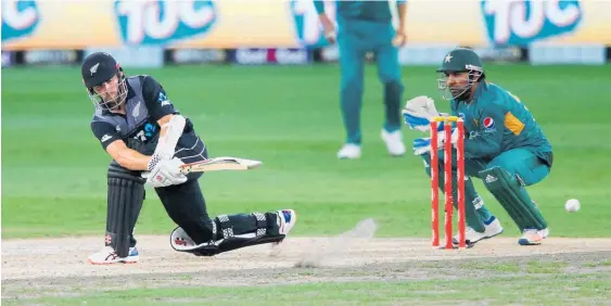  ?? Photo / Photosport ?? Kane Williamson hit 60 off 38 balls against Pakistan yesterday but once he departed, the Black Caps folded.