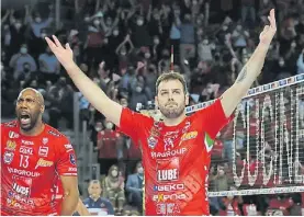  ?? PRENSA LEGAVOLLEY ?? Dale campeón.
Luciano De Cecco, el dueño de la Superliga de Italia.