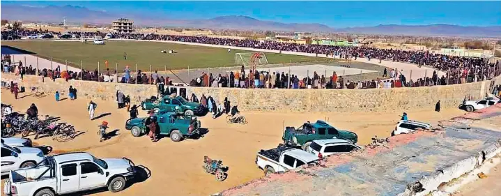  ?? ?? Up to 5,000 people packed the venue in the eastern Logar province to watch 14 people, including three women, receive 21 to 39 lashes each, in the first public beating in a football stadium since the previous period of Taliban rule in the 1990s