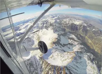  ?? NASA Jet Propulsion Laboratory ?? NASA AIRBORNE Snow Observator­y f lights such as this, over the Tuolumne River basin, use lasers and radar to measure snowpack on a scale and elevation impossible to reach using decades-old manual methods.