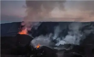  ?? ?? ▲éruption du Piton de la fournaise - mai 2018, Photo Antoine Baglan.