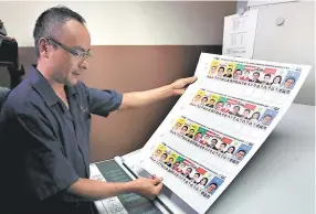 ?? FOTO: EL HERALDO ?? Todo marcha bien con la impresión de las papeletas electorale­s.