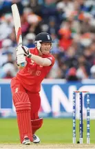  ??  ?? It begins: The fall of Eoin Morgan sparked a collapse