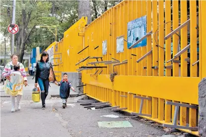  ??  ?? Se mantienen sin labores las facultades de Filosofía y Letras, la de Trabajo Social y la preparator­ia 5.