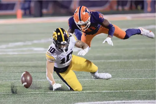  ?? JUSTIN CASTERLINE/GETTY IMAGES ?? Devon Witherspoo­n, one of three Illinois defensive backs at the NFL Scouting Combine, could be the first cornerback taken in the draft.