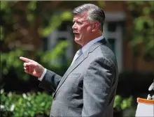  ?? MARK WILSON / GETTY IMAGES ?? Kevin Downing, attorney for former Trump campaign manager Paul Manafort, walks back to court Thursday after a lunch break during Manafort’s trial in Alexandria, Virginia. Manafort has been charged with bank and tax fraud.